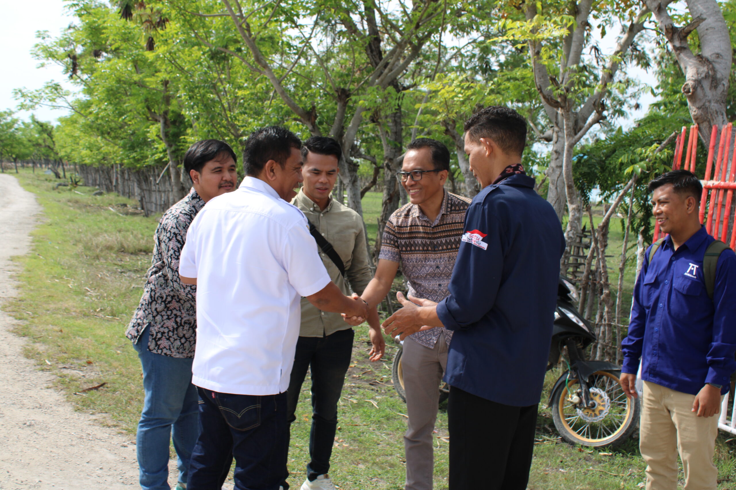 kunjungan-pengurus-yahm-ypamdr-smkn-1-pandawai