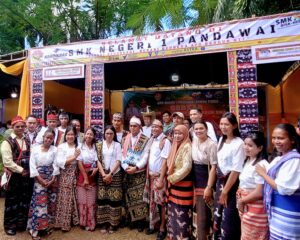 foto-bersama-gubernur-ntt